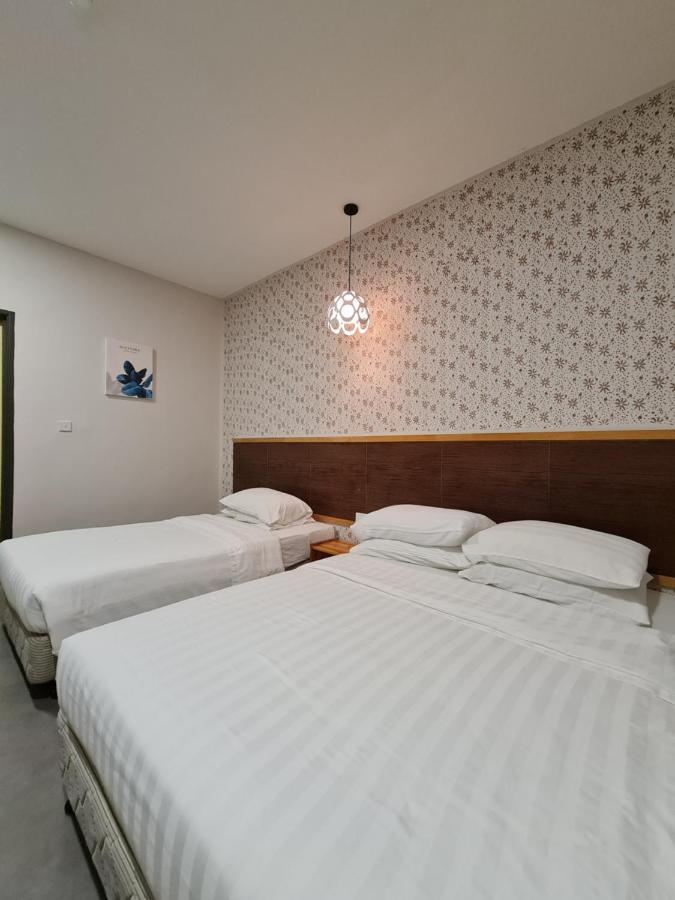 Hotel Bestari Куала Ліпіс Екстер'єр фото