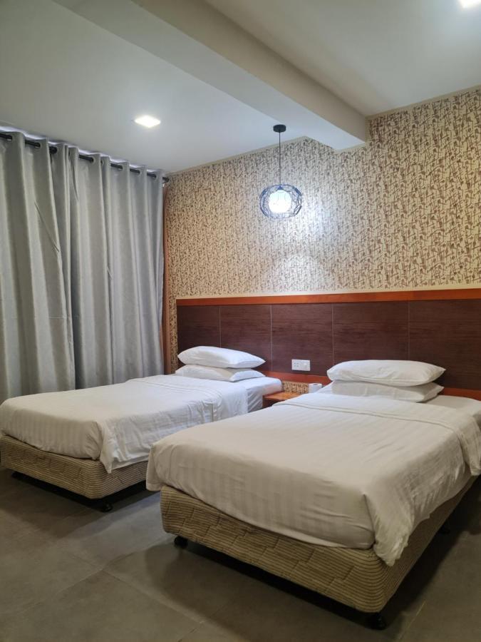 Hotel Bestari Куала Ліпіс Екстер'єр фото