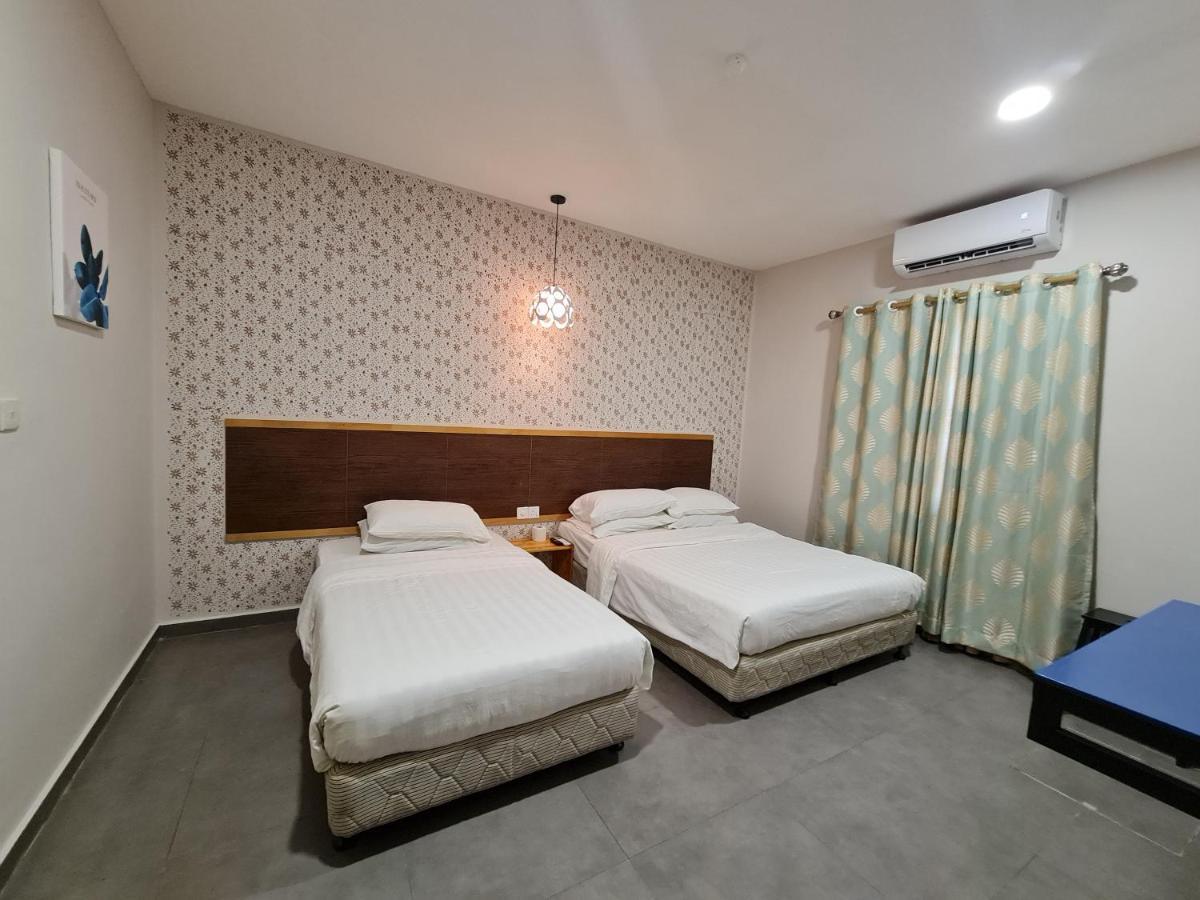 Hotel Bestari Куала Ліпіс Екстер'єр фото