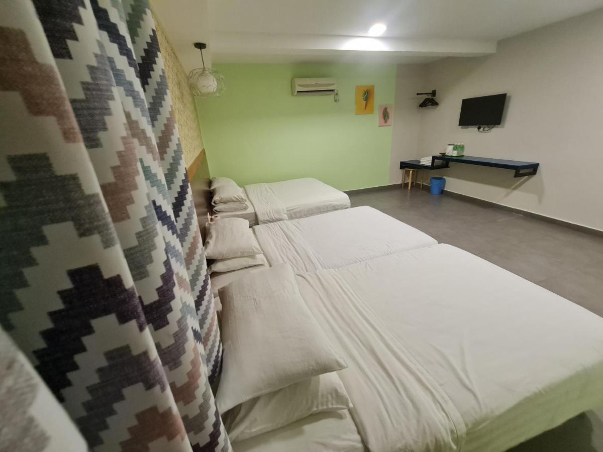 Hotel Bestari Куала Ліпіс Екстер'єр фото