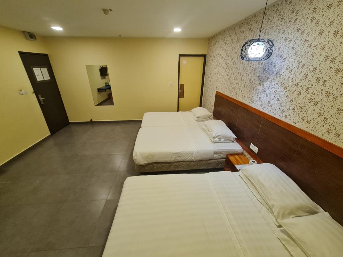 Hotel Bestari Куала Ліпіс Екстер'єр фото