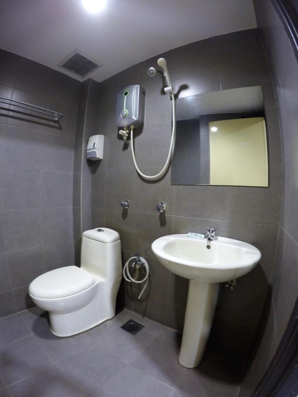 Hotel Bestari Куала Ліпіс Екстер'єр фото