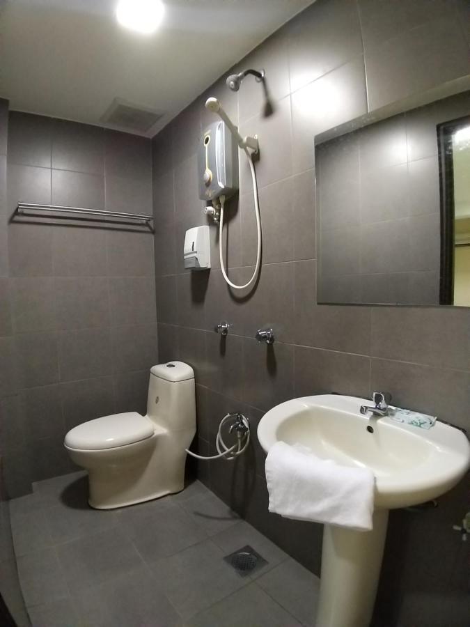 Hotel Bestari Куала Ліпіс Екстер'єр фото